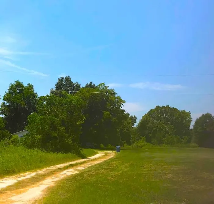 Pecan Acres Mobile Home Park Picture 3