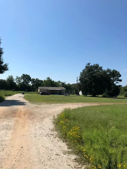 Pecan Acres Mobile Home Park Picture 5