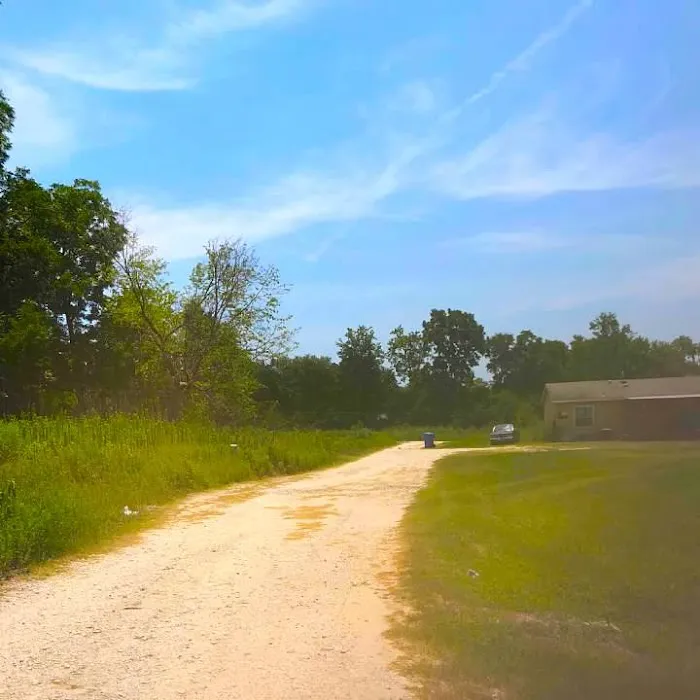 Pecan Acres Mobile Home Park Picture 4
