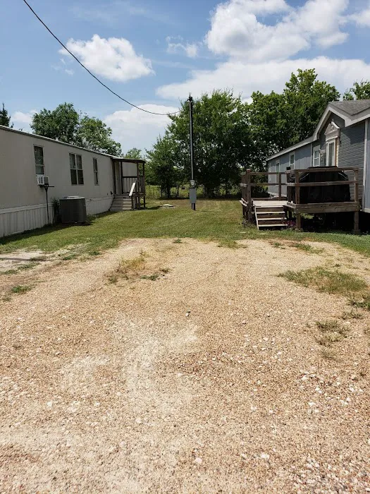 Sleepy Hollow Mobile Home Park Picture 5
