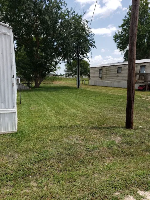 Sleepy Hollow Mobile Home Park Picture 4