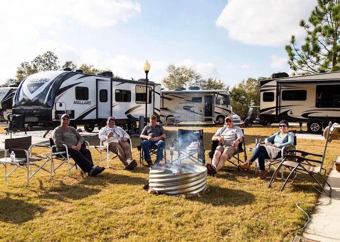 The Oaks Family RV Park & Campground Picture 1