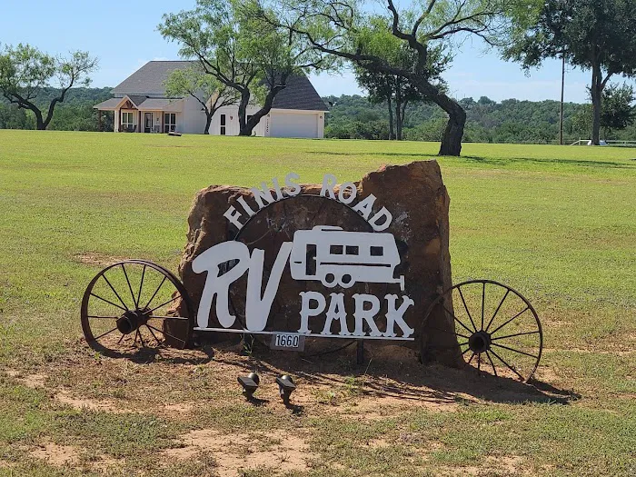 Finis Road RV Park Picture 8