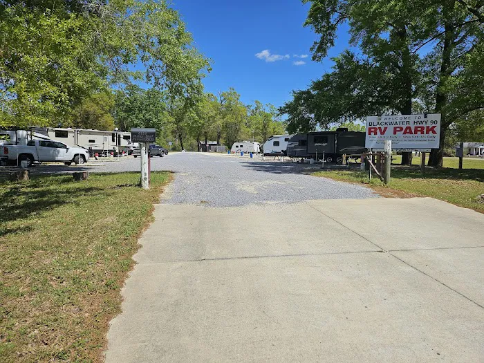 Blackwater Hwy 90 RV Park Picture 2