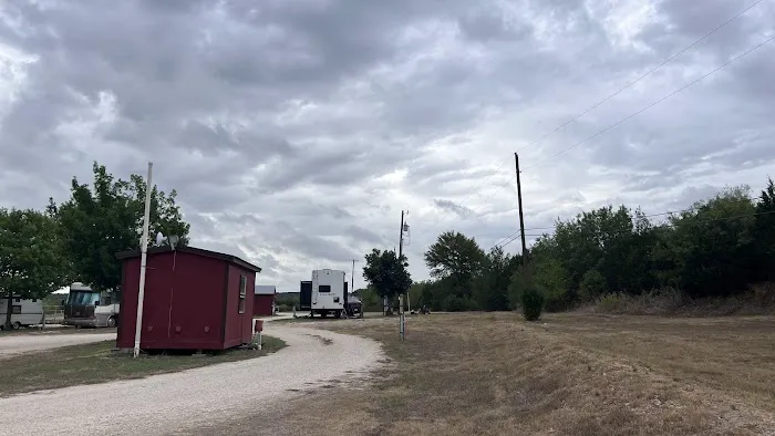 Paluxy RV Park Picture 8