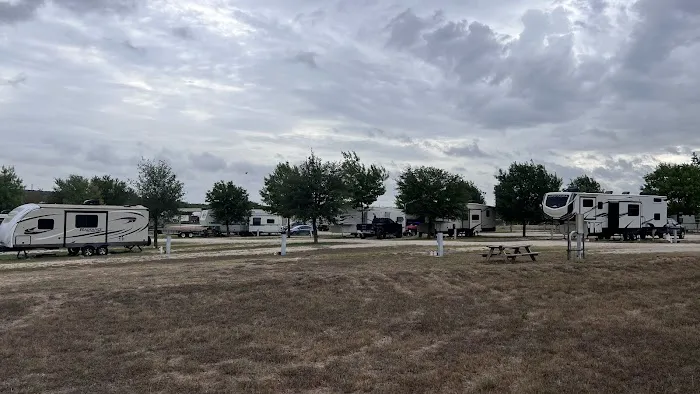 Paluxy RV Park Picture 10