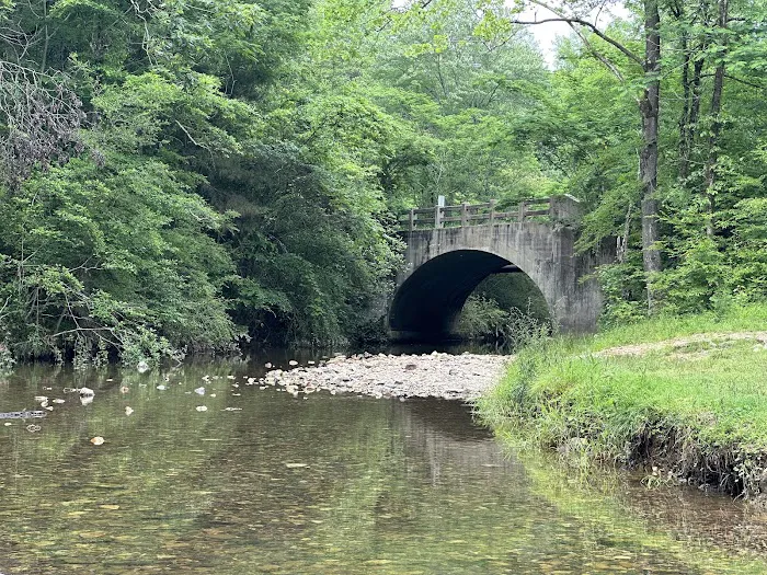 Gulpha Gorge Campground Picture 2