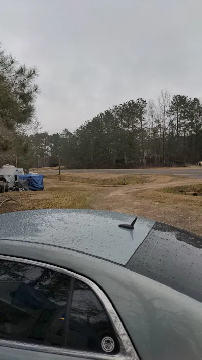 Floyd's Rv & Mobile Park Picture 2