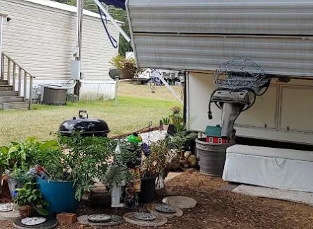 Holliday's Trailer Park and Mini Storage