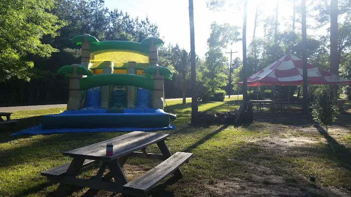Big Thicket Hideaway RV Park Picture 2