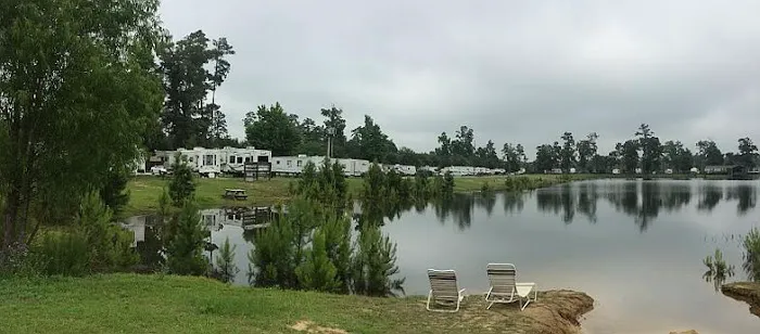 Thompson Lake RV Resort Picture 1