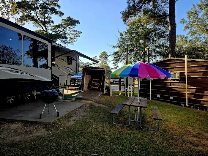 Red Cloud RV Park Picture 2
