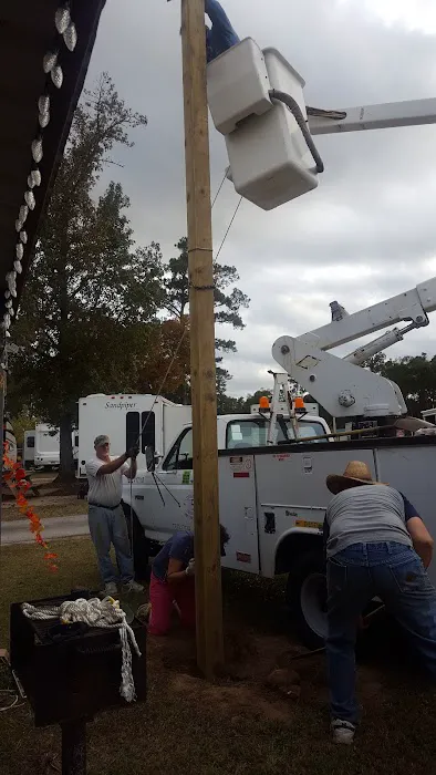 Red Cloud RV Park Picture 9