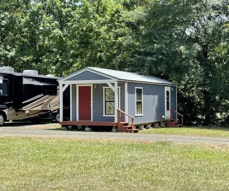 L & L RV Park