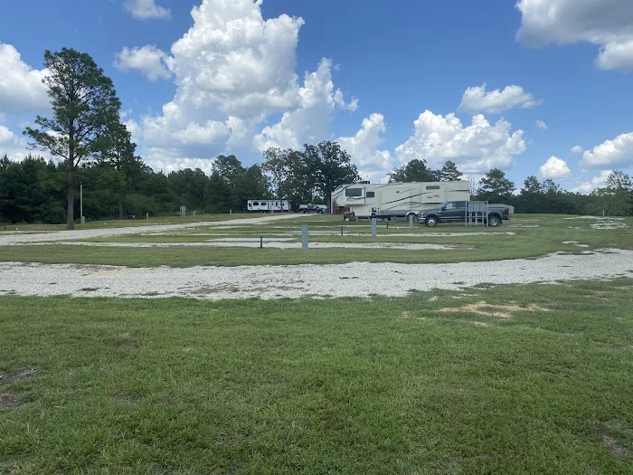 RV at Midway Park Picture 9