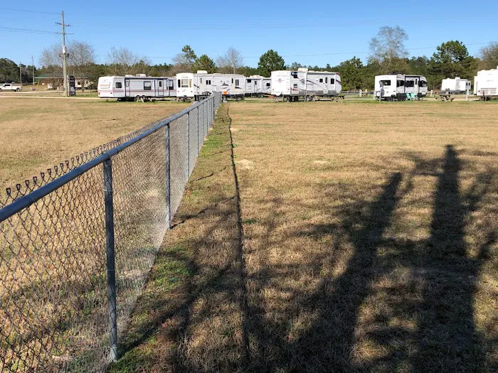 Paradise RV Resort Picture 4