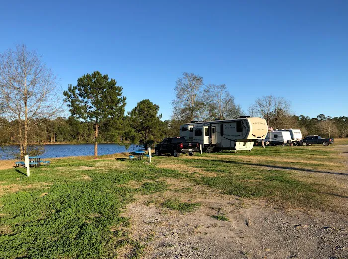 Paradise RV Resort Picture 10