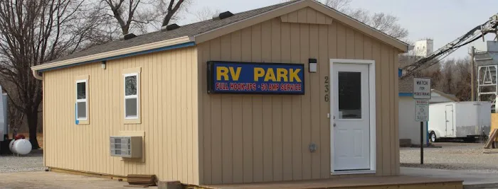 Dan's RV Park Picture 2