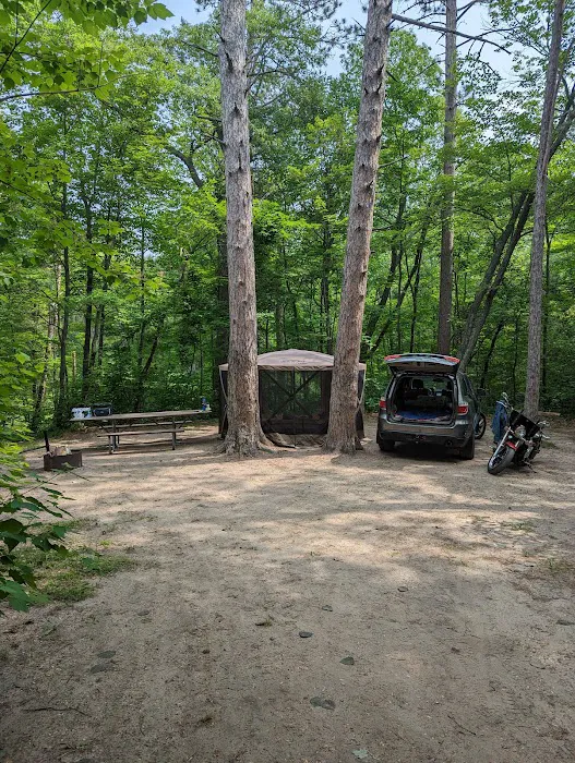 Williams Narrows campground Picture 1