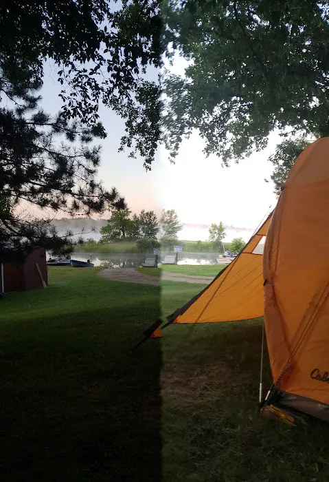 Pleasant Pines Resort and Campground Picture 3