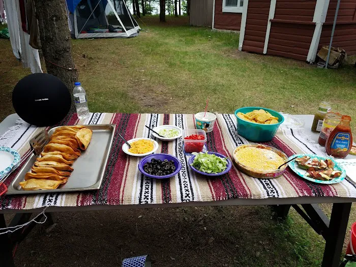 Pleasant Pines Resort and Campground Picture 7