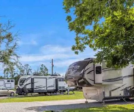 Rustic Oak RV Park