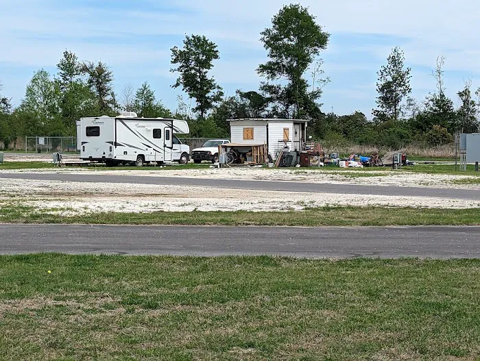 Gates at Mcneese RV Park Picture 5