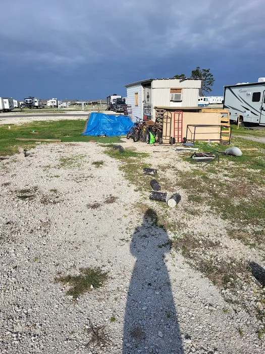 Gates at Mcneese RV Park Picture 4