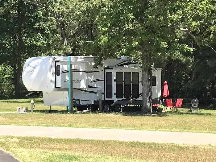 Calcasieu River RV Park Picture 1