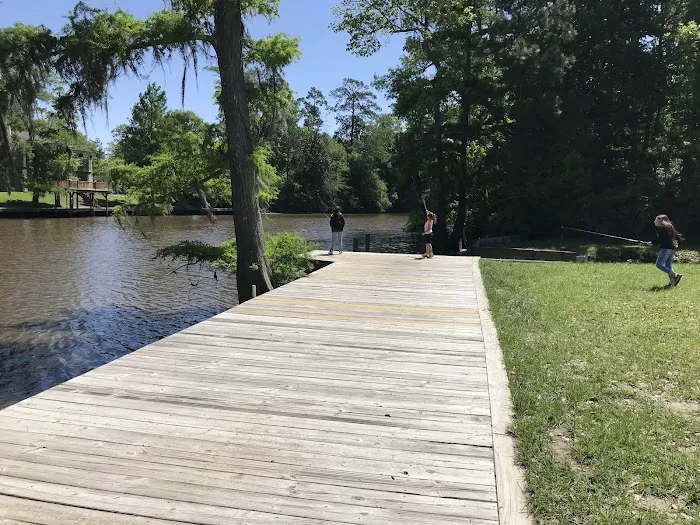 Calcasieu River RV Park Picture 4
