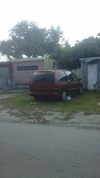 Blue Bell Trailer Park Inc Picture 9