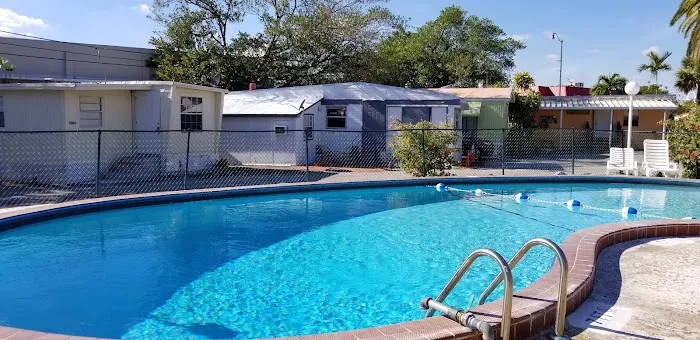 Sunnyside Trailer Park Picture 6
