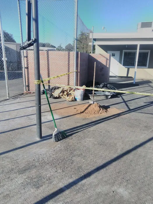 Laco Mobile Home Park Picture 5