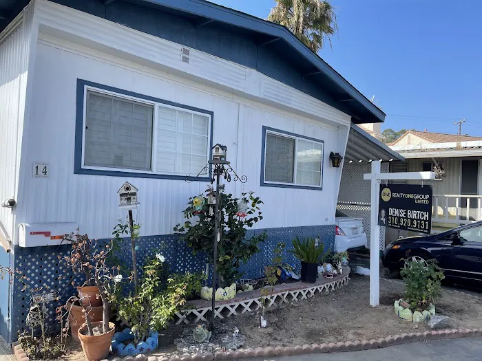 Coast Mobile Home Park Picture 2