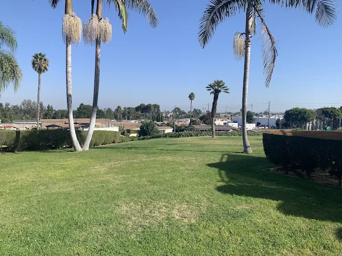 Mertz Del Amo Estates Picture 1