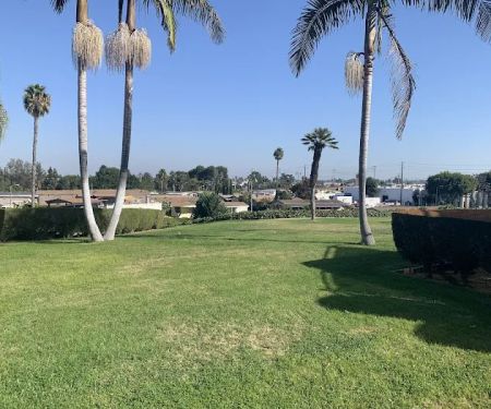 Mertz Del Amo Estates