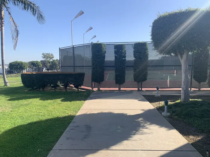 Mertz Del Amo Estates Picture 8