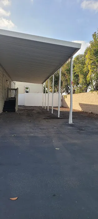 Lincoln Center Mobile Home Park Picture 4