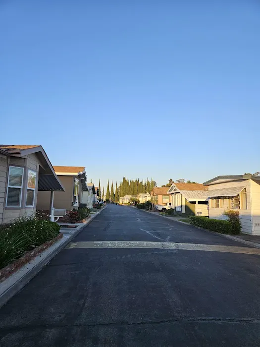Le Belle Chateau Estates Mobile Home Park Picture 2