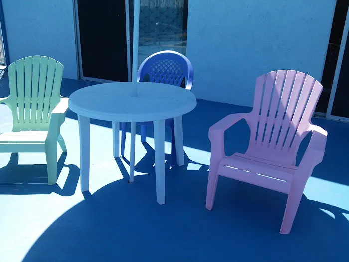 Rainbow Mobile Home Park Picture 8