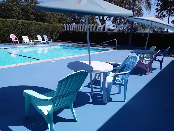 Rainbow Mobile Home Park Picture 6