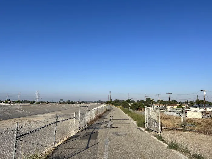 Rio Vista Mobile Home Park Picture 1