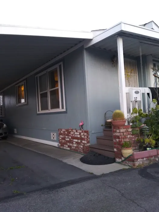 Lynwood Mobile Lodge Picture 5