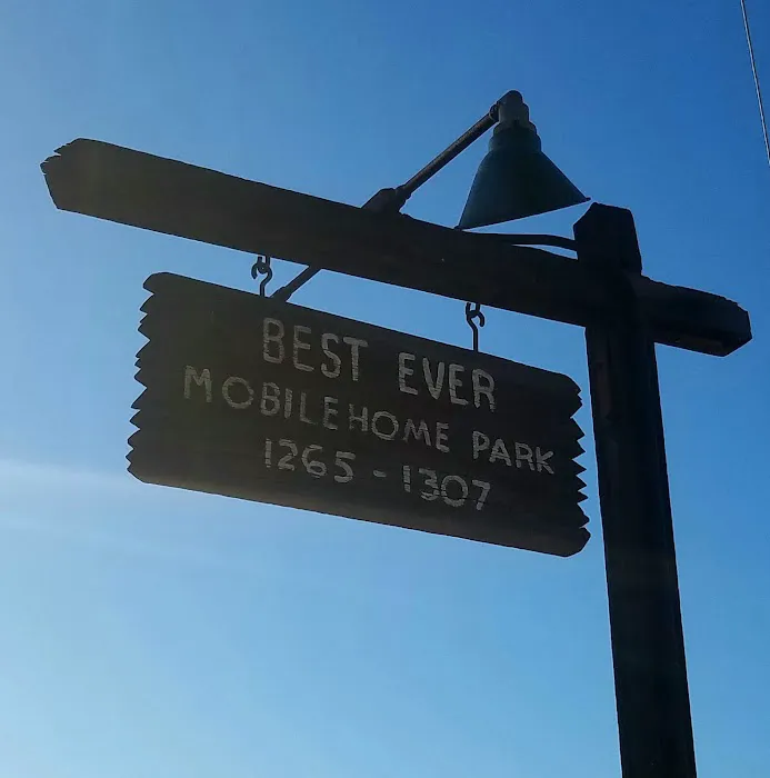 Best Ever Mobile Home Park Picture 2