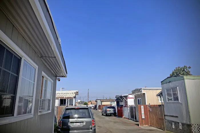 Gardena Mobile Home Park Picture 6
