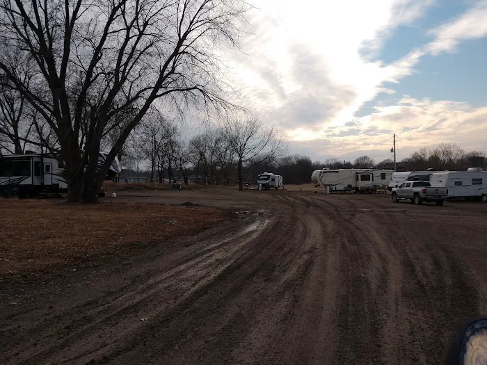 Meadow View Park Picture 7