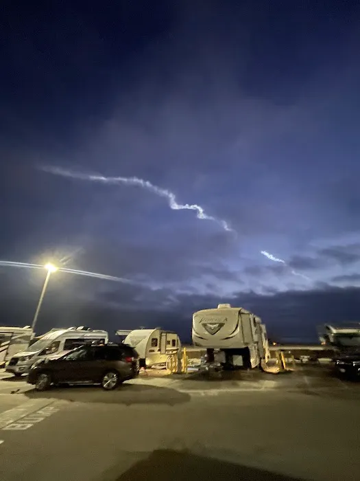 Dockweiler State Beach RV Park Picture 3