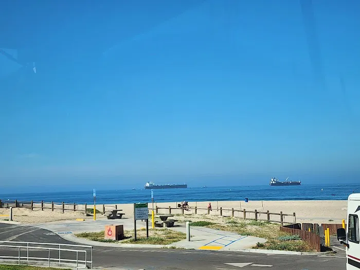 Dockweiler State Beach RV Park Picture 5
