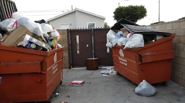 Ace Trailer Park Picture 3