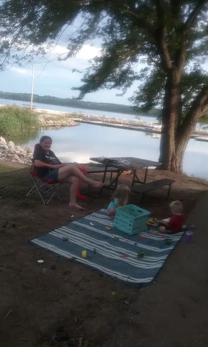 Area Eleven Campground Picture 7